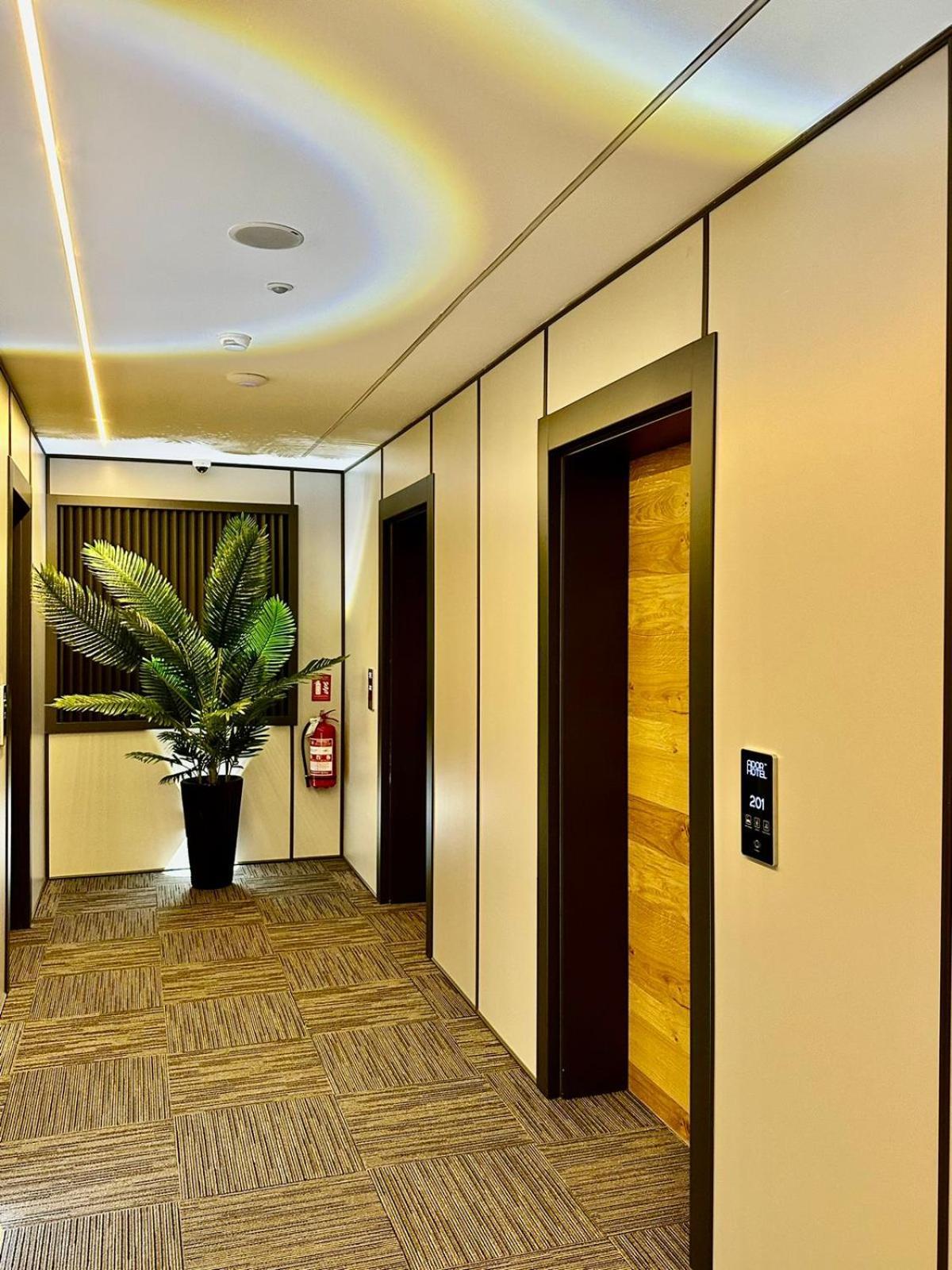 Ador Hotel North Mitrovica Bagian luar foto